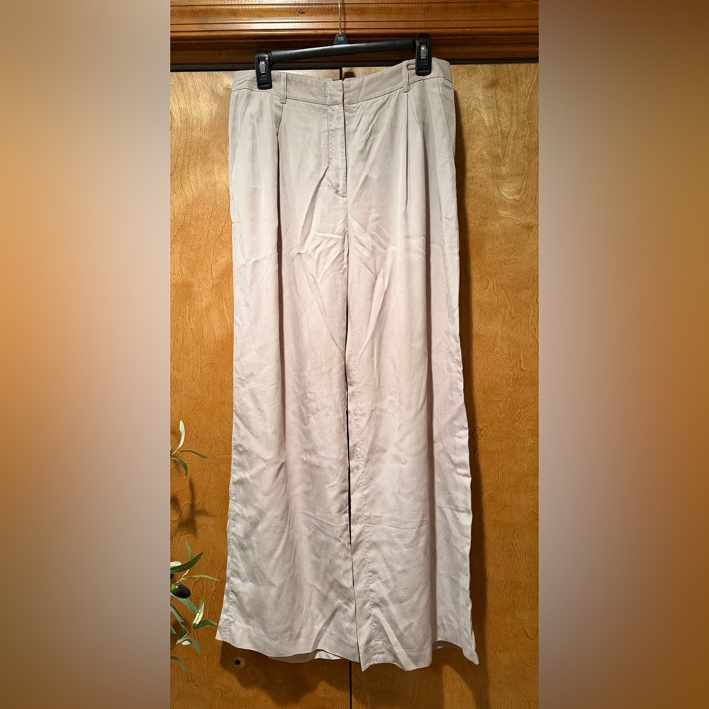 BCBGMaxAzria Women's Wide-Leg Trouser Dress Pants Light Beige Taupe Tan Medium